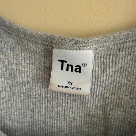 Aritzia Tna Ribbed Cropped Tank - Picture 3 of 4